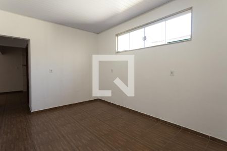Casa à venda com 360m², 2 quartos e 2 vagas Casa à venda com 360m², 2 quartos e 2 vagasSala