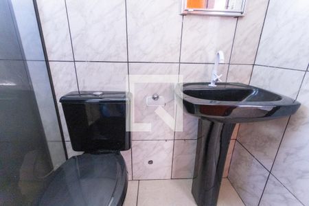 Casa à venda com 360m², 2 quartos e 2 vagas Casa à venda com 360m², 2 quartos e 2 vagasBanheiro