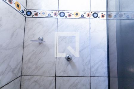 Casa à venda com 360m², 2 quartos e 2 vagas Casa à venda com 360m², 2 quartos e 2 vagasBanheiro