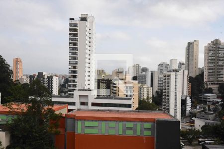Apartamento à venda com 95m², 2 quartos e 2 vagasVista da suíte 2