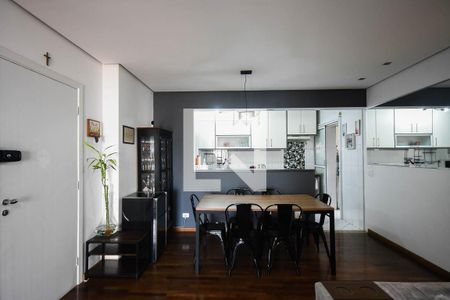 Apartamento à venda com 95m², 2 quartos e 2 vagasSala