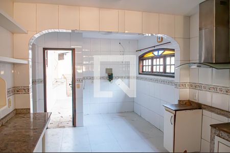 Casa à venda com 1000m², 8 quartos e 7 vagascozinha