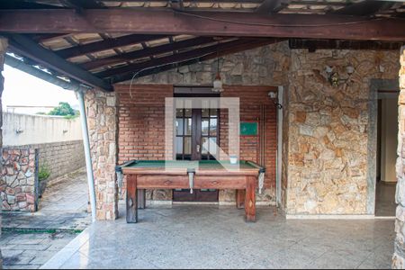 Casa à venda com 1000m², 8 quartos e 7 vagasvaranda frente