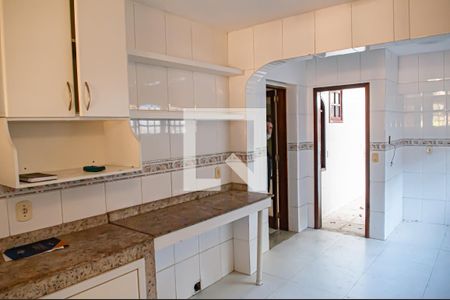 Casa à venda com 1000m², 8 quartos e 7 vagascozinha