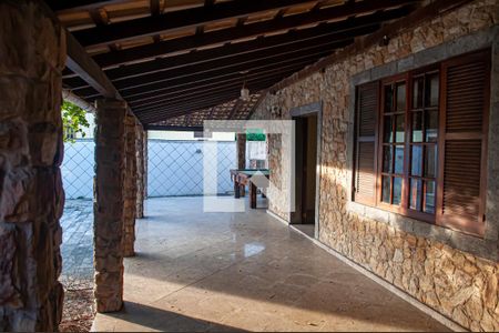 Casa à venda com 1000m², 8 quartos e 7 vagasvaranda frente