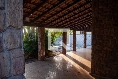 Casa à venda com 1000m², 8 quartos e 7 vagasvaranda frente