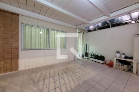 Casa à venda com 155m², 3 quartos e 3 vagasGaragem