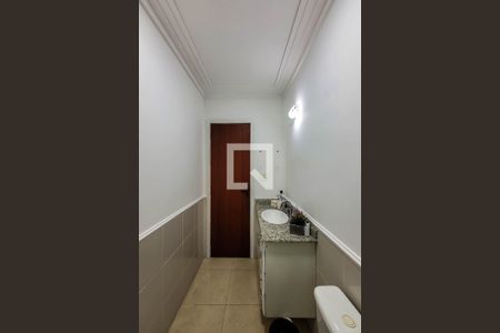 Casa à venda com 155m², 3 quartos e 3 vagasBanheiro Social