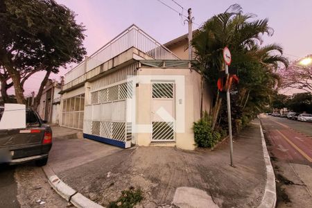 Casa à venda com 155m², 3 quartos e 3 vagasFachada