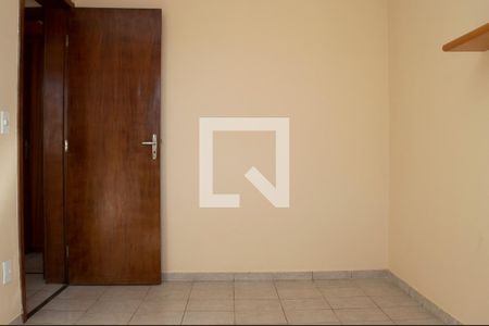 Quarto 2 de apartamento para alugar com 3 quartos, 62m² em Lagoinha, Uberlândia