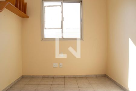 Quarto 2 de apartamento para alugar com 3 quartos, 62m² em Lagoinha, Uberlândia