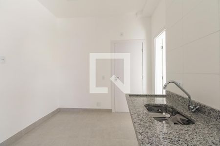 Sala e Cozinha  de apartamento para alugar com 2 quartos, 35m² em Vila Carrao, São Paulo