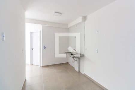 Sala/Cozinha de apartamento para alugar com 2 quartos, 40m² em Vila Graciosa, São Paulo