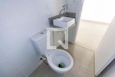 Apartamento para alugar com 40m², 2 quartos e sem vaga Apartamento para alugar com 40m², 2 quartos e sem vagaBanheiro