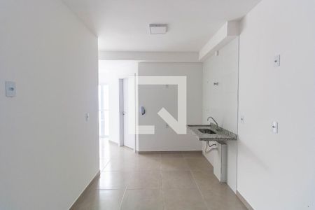 Sala/Cozinha de apartamento para alugar com 2 quartos, 40m² em Vila Graciosa, São Paulo