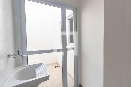 Apartamento para alugar com 40m², 2 quartos e sem vaga Apartamento para alugar com 40m², 2 quartos e sem vagaLavanderia