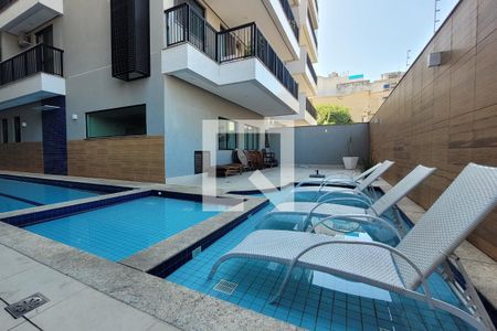 Apartamento à venda com 75m², 2 quartos e 2 vagas Apartamento à venda com 75m², 2 quartos e 2 vagasÁrea comum - Piscina