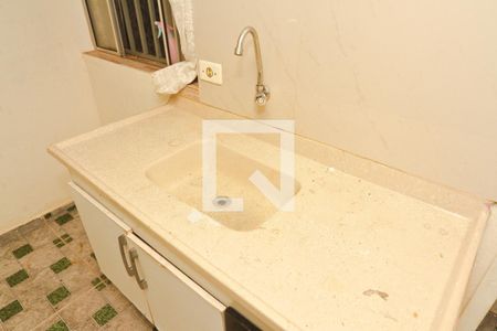 Studio de casa para alugar com 1 quarto, 15m² em Parque Maria Domitila, São Paulo