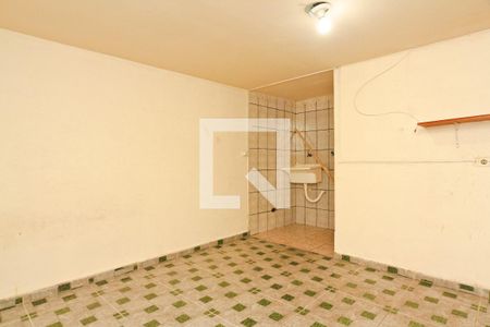 Casa para alugar com 1 quarto, 15m² em Parque Maria Domitila, São Paulo