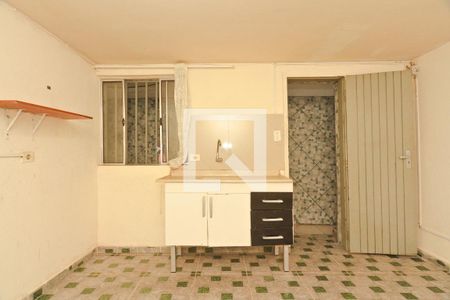 Studio de casa para alugar com 1 quarto, 15m² em Parque Maria Domitila, São Paulo