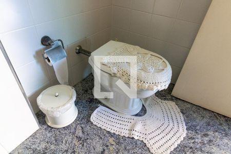 Apartamento para alugar com 680m², 4 quartos e 2 vagasDetalhe do lavabo da sala
