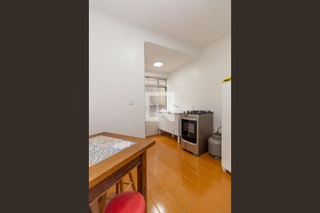 Apartamento à venda com 68m², 2 quartos e sem vaga Apartamento à venda com 68m², 2 quartos e sem vagaCozinha