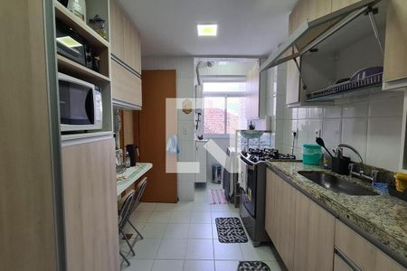 Apartamento à venda com 115m², 3 quartos e 2 vagasCozinha