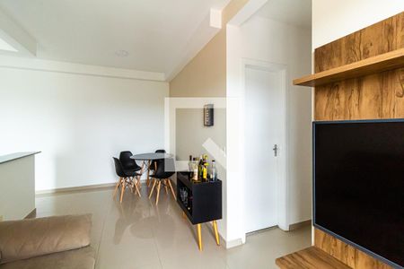 Sala de apartamento para alugar com 2 quartos, 54m² em Jardim São Luiz, Ferraz de Vasconcelos