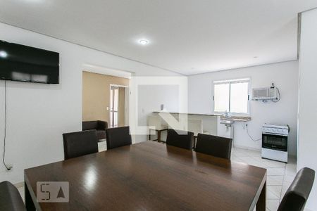 Apartamento à venda com 72m², 3 quartos e 2 vagasCondomínio - Salão de Festas 