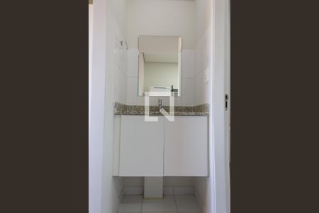 Banheiro de kitnet/studio para alugar com 1 quarto, 23m² em Iguatemi, Ribeirão Preto
