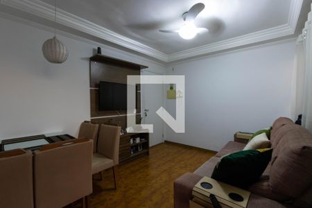 Sala  de apartamento à venda com 3 quartos, 64m² em Vila Ema, São Paulo