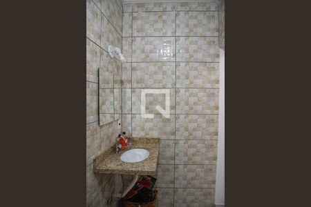 Casa à venda com 136m², 3 quartos e 4 vagasBanheiro da Suíte 1