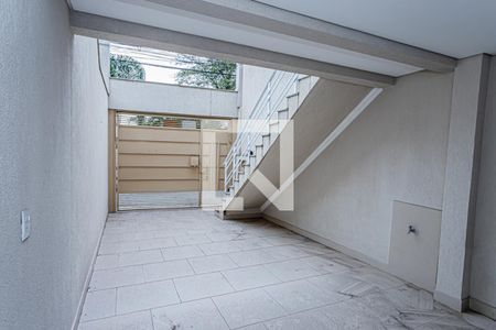 Casa à venda com 180m², 3 quartos e 3 vagas Casa à venda com 180m², 3 quartos e 3 vagasGaragem