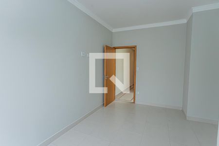 Casa à venda com 180m², 3 quartos e 3 vagas Casa à venda com 180m², 3 quartos e 3 vagasSuite