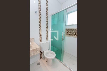 Casa à venda com 180m², 3 quartos e 3 vagas Casa à venda com 180m², 3 quartos e 3 vagasBanheiro suite