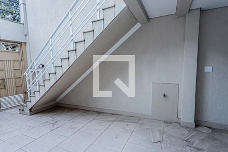 Casa à venda com 180m², 3 quartos e 3 vagas Casa à venda com 180m², 3 quartos e 3 vagasGaragem