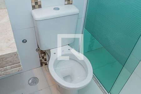 Casa à venda com 180m², 3 quartos e 3 vagas Casa à venda com 180m², 3 quartos e 3 vagasBanheiro suite