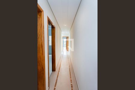 Casa à venda com 180m², 3 quartos e 3 vagas Casa à venda com 180m², 3 quartos e 3 vagasCorredor