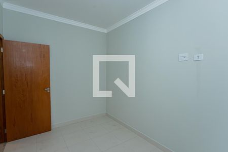 Casa à venda com 180m², 3 quartos e 3 vagas Casa à venda com 180m², 3 quartos e 3 vagasQuarto 2