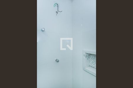 Casa à venda com 180m², 3 quartos e 3 vagas Casa à venda com 180m², 3 quartos e 3 vagasBanheiro