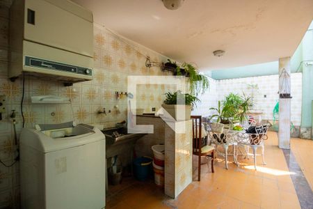 Casa à venda com 450m², 3 quartos e 10 vagasLavanderia 