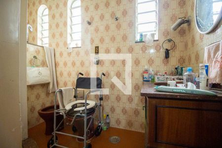 Casa à venda com 450m², 3 quartos e 10 vagasBanheiro da Suíte 3