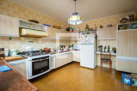 Casa à venda com 450m², 3 quartos e 10 vagasCozinha 