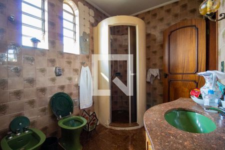 Casa à venda com 450m², 3 quartos e 10 vagasBanheiro da Suíte 1