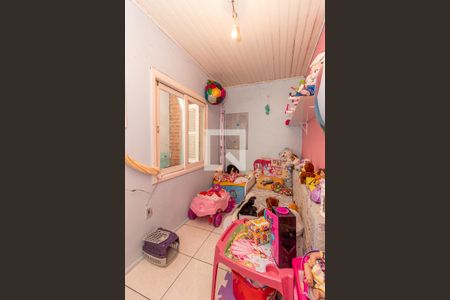 Casa à venda com 48m², 5 quartos e 1 vaga Casa à venda com 48m², 5 quartos e 1 vagaQuarto 4