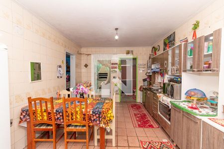 Casa à venda com 48m², 5 quartos e 1 vaga Casa à venda com 48m², 5 quartos e 1 vagaCozinha
