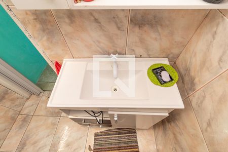 Casa à venda com 48m², 5 quartos e 1 vaga Casa à venda com 48m², 5 quartos e 1 vagaBanheiro