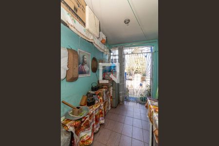 Casa à venda com 48m², 5 quartos e 1 vaga Casa à venda com 48m², 5 quartos e 1 vagaÁrea de Serviço