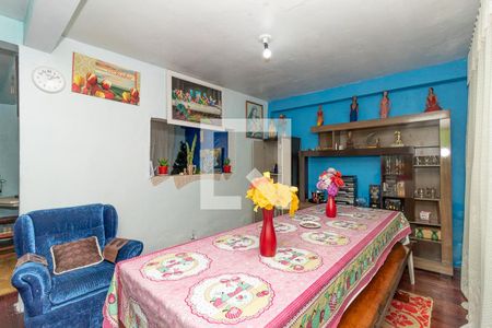 Sala de casa à venda com 5 quartos, 48m² em Jardim Carvalho, Porto Alegre