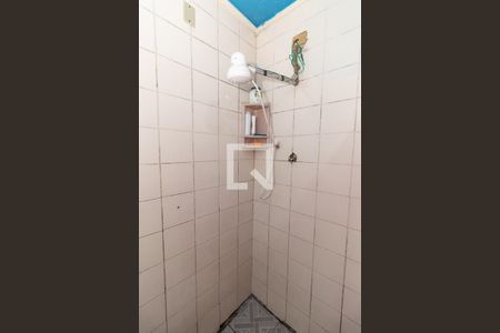 Casa à venda com 48m², 5 quartos e 1 vaga Casa à venda com 48m², 5 quartos e 1 vagaBanheiro 2